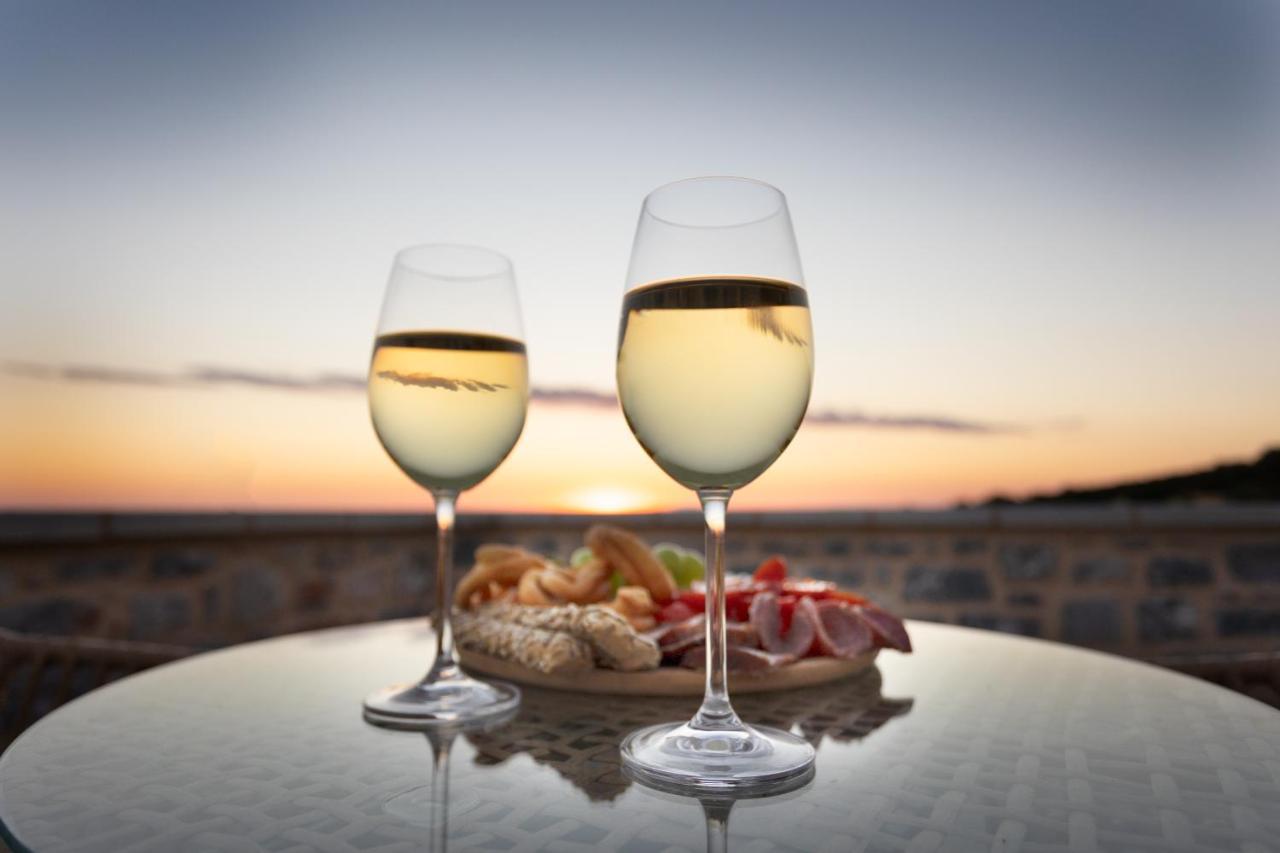Armantanis Luxury Suites Areopoli Zewnętrze zdjęcie