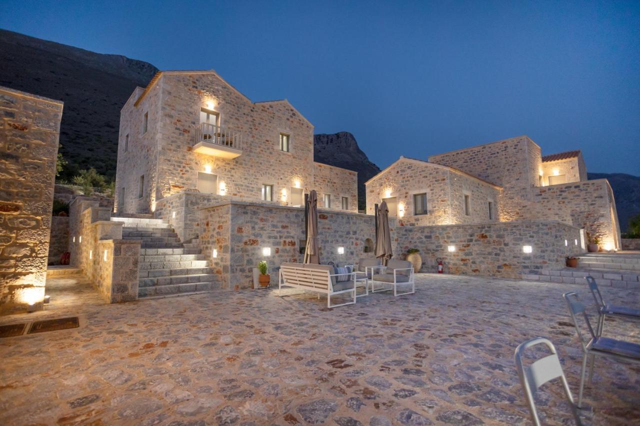 Armantanis Luxury Suites Areopoli Zewnętrze zdjęcie